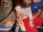 В Вилейском районе 7-летняя девочка примерила кольцо, снять которое смогли только сотрудники МЧС 