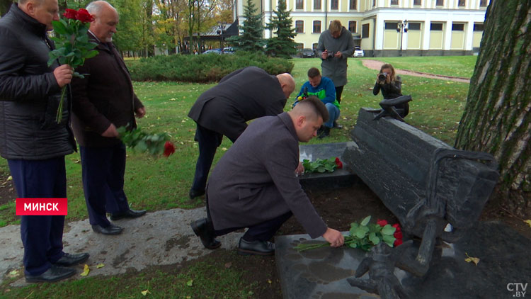 По всей Беларуси проходят «Диалоги поколений» к 105-летию ВЛКСМ-1