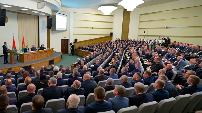 Лукашенко о господдержке Витебской области: «Просто так ничего не дадим»