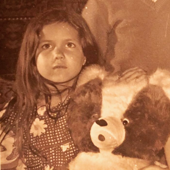 Узнаете Малинина? Как выглядели в детстве и молодости современные звёзды-21