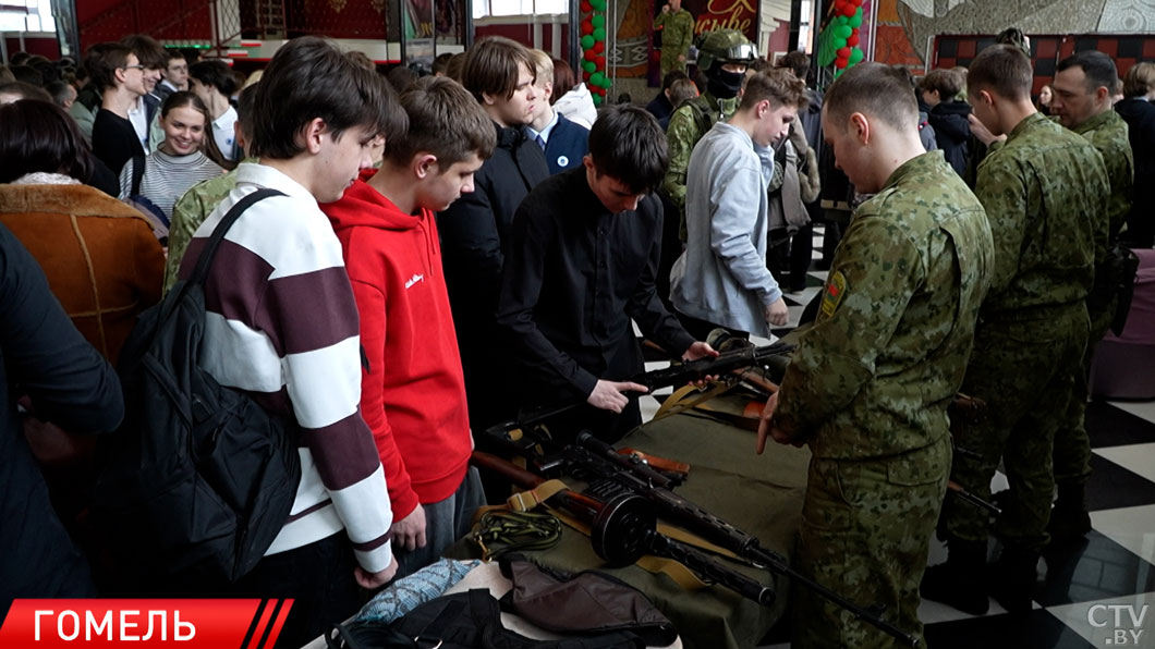 Специальный показ фильма Григория Азарёнка «Душа защитника» с успехом прошёл в Гомеле-2