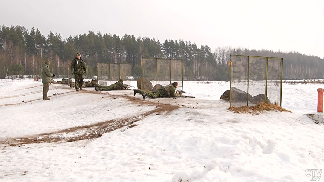 Мощные залпы и грохот взрывов – как проходит проверка обороноспособности белорусской армии?-6