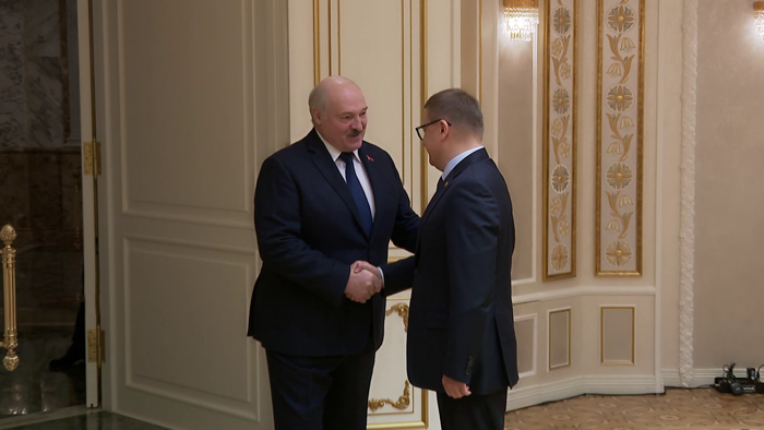 «В этом году должно быть больше». Лукашенко рассчитывает развивать торговлю с Челябинском – о каких суммах речь?
