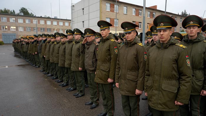 Состязания по строевой подготовке развернулись на плацу Военной академии Состязания по строевой подготовке развернулись на плацу Военной академии
