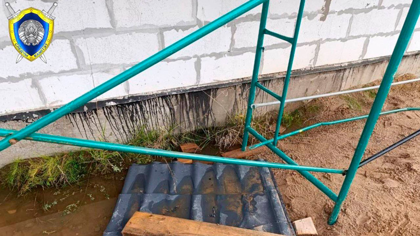 Следователи проводят проверку после падения рабочего на объекте в Полоцке