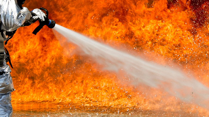 Пожар цистерны с нефтью на Кубани произошёл в результате падения беспилотника