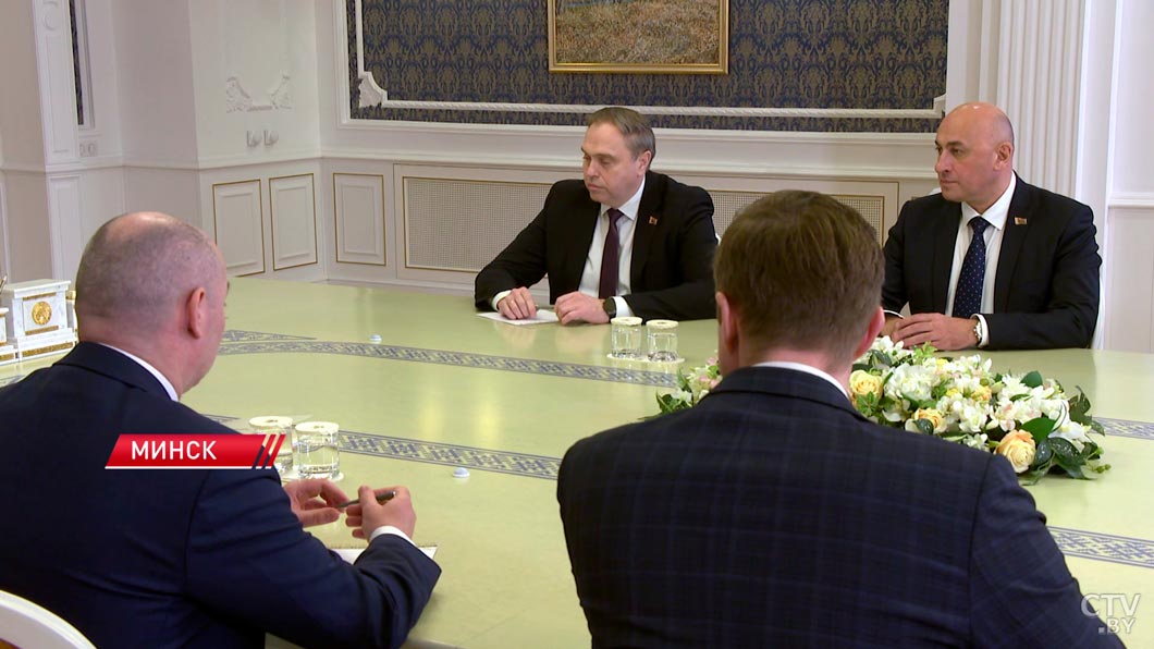 «Получают три зарплаты Президента!» Лукашенко поручил разобраться с финансированием в спорте-2 «Получают три зарплаты Президента!» Лукашенко поручил разобраться с финансированием в спорте-2