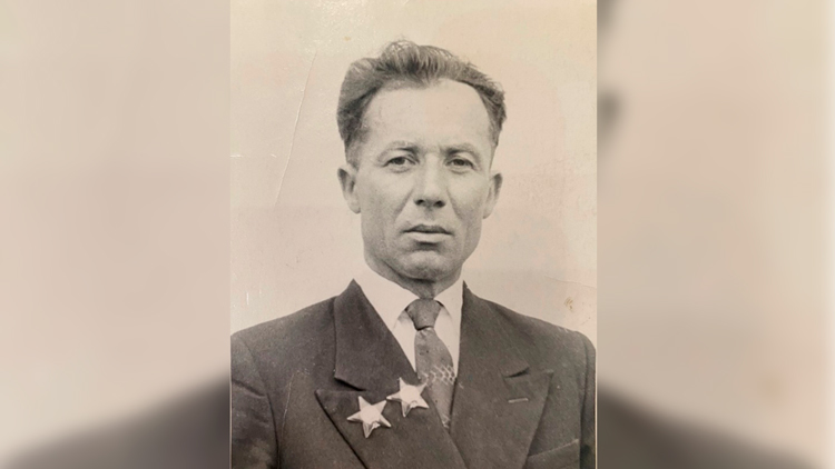 Черепаха с сумкой и тростью: интернет-пользователи прогнозируют появление нового мема 