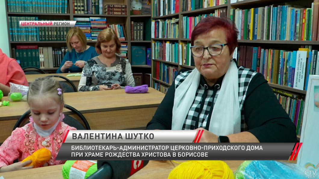 Шапочки, носочки и осьминожки. В борисовском клубе «28 петель» вяжут шерстяные вещи для недоношенных малышей-4