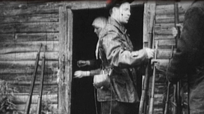 С риском для жизни укрывали в своём доме бежавшего от немцев. «Незабытые истории»