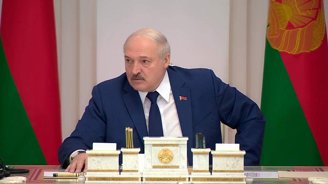 «Не такая эта, подчеркиваю, проблема, как её сегодня раздули». Лукашенко высказался о беженцах и мировой реакции