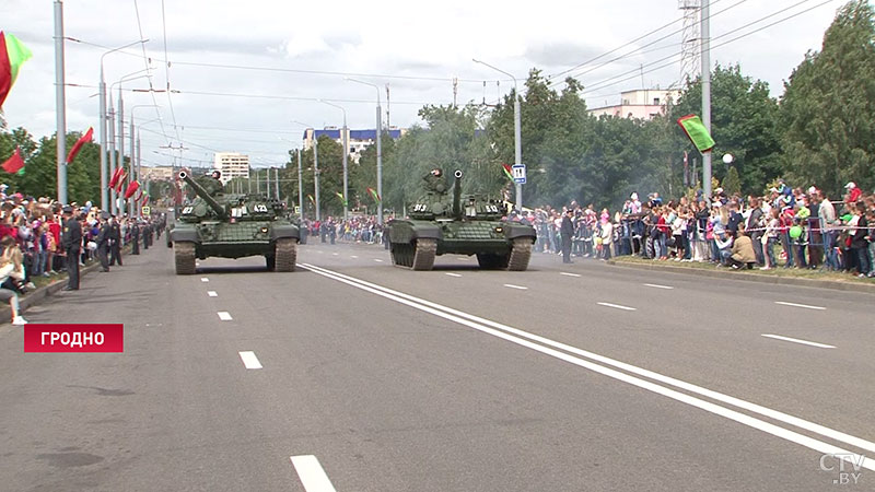 Торжественный митинг, парад военной техники и «Вальс Победы»: как в Гродно празднуют День Независимости-1