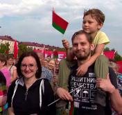 «Давайте объединимся и спасём нашу страну». Как проходят митинги в поддержку мира в Беларуси? 