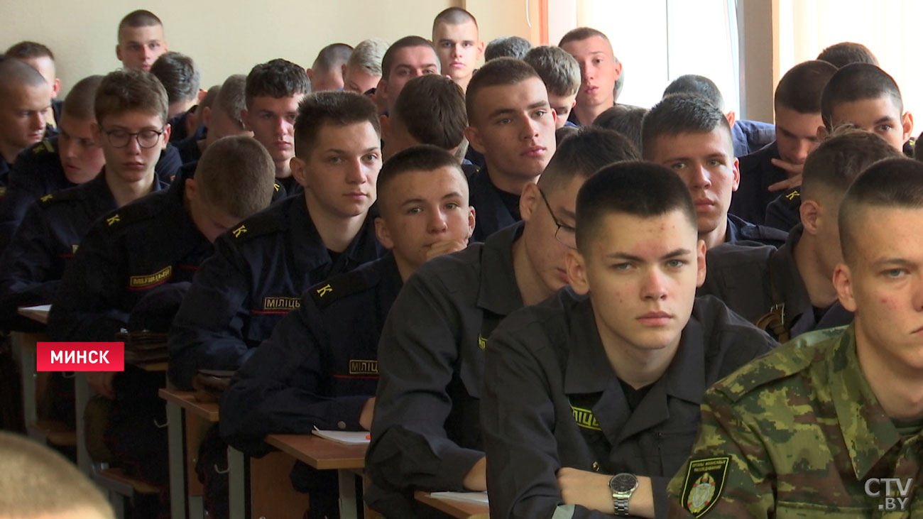 440 новобранцев Академии МВД начали проходить курс молодого бойца-7