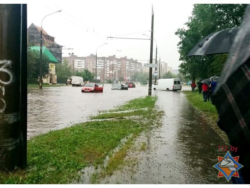 Мэрилин Монро, Робби Уильямс, Бейонсе и еще 16 фото звезд на паспорт-21