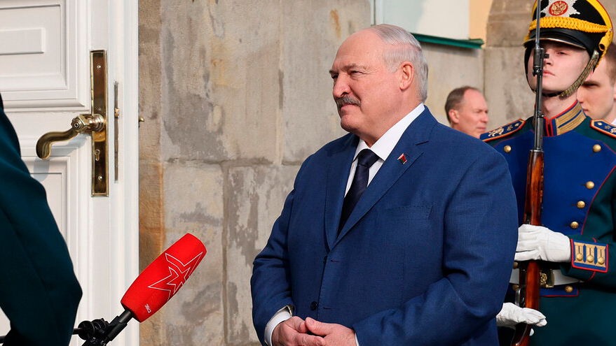 Лукашенко прокомментировал предложение о перемирии между Россией и Украиной