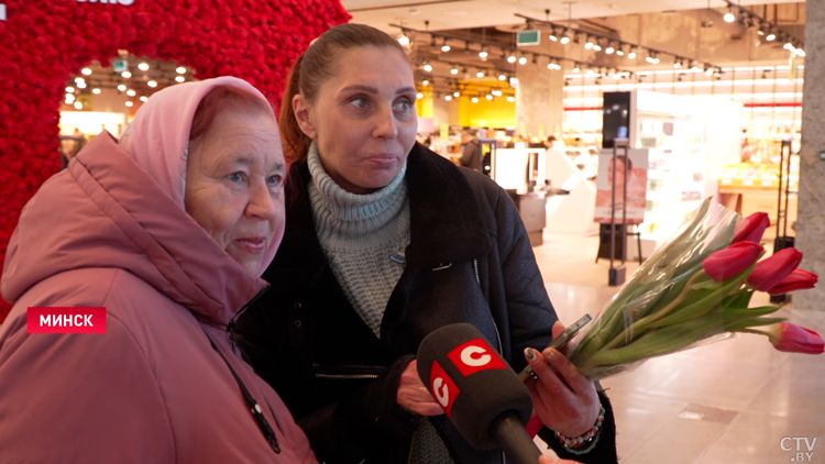 Как мужчины готовятся к 8 Марта и чего ждут девушки? Узнали у жителей столицы-25