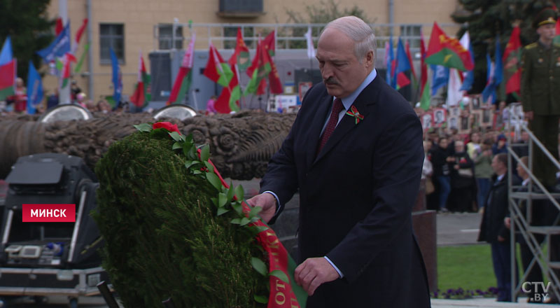 «Очень большой и красивый салют». Панорама празднования Дня Победы в Беларуси-11