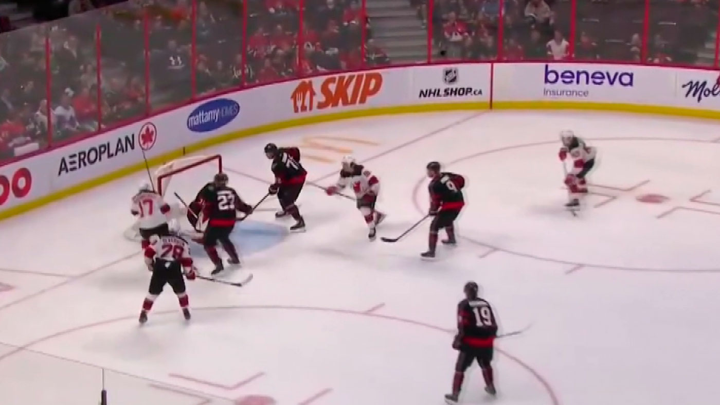 НХЛ. Шарангович отметился одной заброшенной шайбой в матче «Нью-Джерси» и «Оттавы»