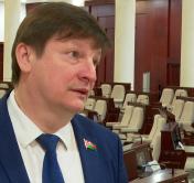 Игорь Марзалюк: «Не вам вызначаць, якія сцягі павінны знаходзіцца на флагштоку беларускім. Беларускі народ вызначае»