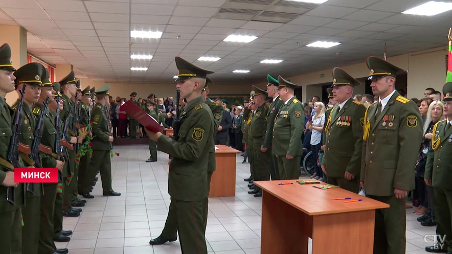 «По-настоящему ждал присяги, потому что уже почти треть жизни ношу погоны». В Военную академию зачислили курсантов-10