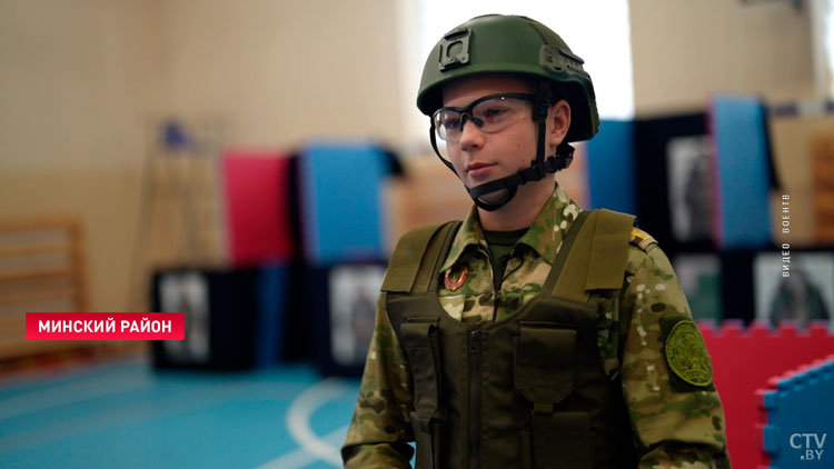 Военно-патриотическому клубу «Доблесть» исполнилось 2 года. В ВЧ 3310 встретились воспитанники, их родители и командование ВВ-4