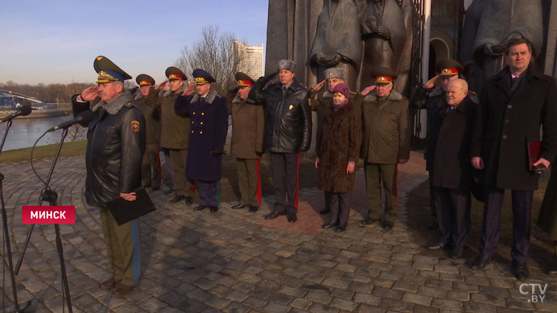 «Выполняли свой долг, не задумываясь». В Минске почтили память воинов-интернационалистов -24