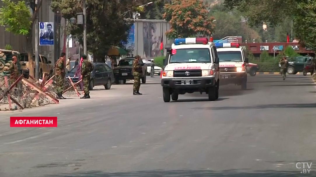 В мечети Афганистана прогремел взрыв. На эти дни власти страны заключали перемирие с талибами-4