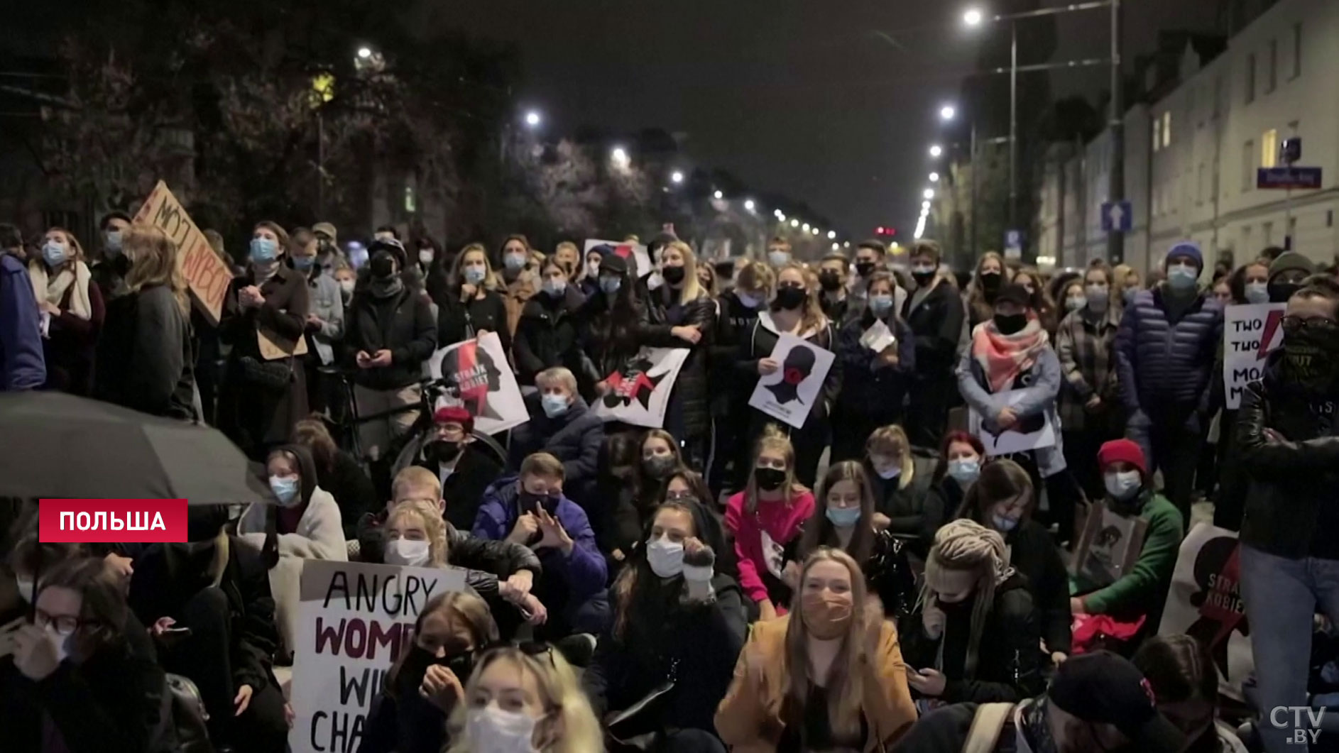 Премьер-министр Польши назвал протесты в стране актом агрессии и варварства-4