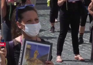 В Риме на акции протеста вышли гиды и экскурсоводы. Они требуют от властей большей финансовой поддержки