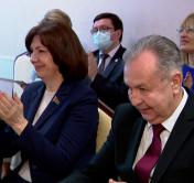 Новогодний марафон. Наталья Кочанова поздравила воспитанников Социально-педагогического центра Ленинского района Минска