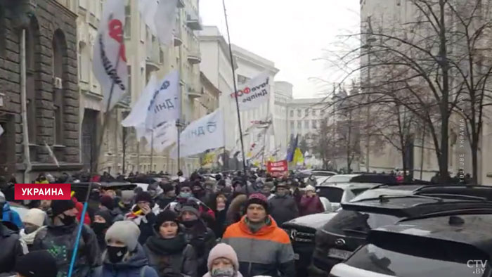 В Киеве акция протеста предпринимателей закончилась столкновениями с полицией-4