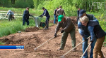 Чиновники и бизнесмены провели совместный субботник в Колодищах под Минском