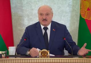 Президент: основное остриё нацелили против членов участковых комиссий. Не дай бог они прикоснутся хоть к одному человеку