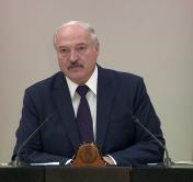 Александр Лукашенко: «Нас будут щупать со всех сторон. Крепко будут щупать»