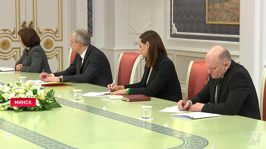Александр Лукашенко: мы аккуратнейшим образом вывезли эти мемориалы на кладбище, чтобы люди видели, что мы не варвары-7