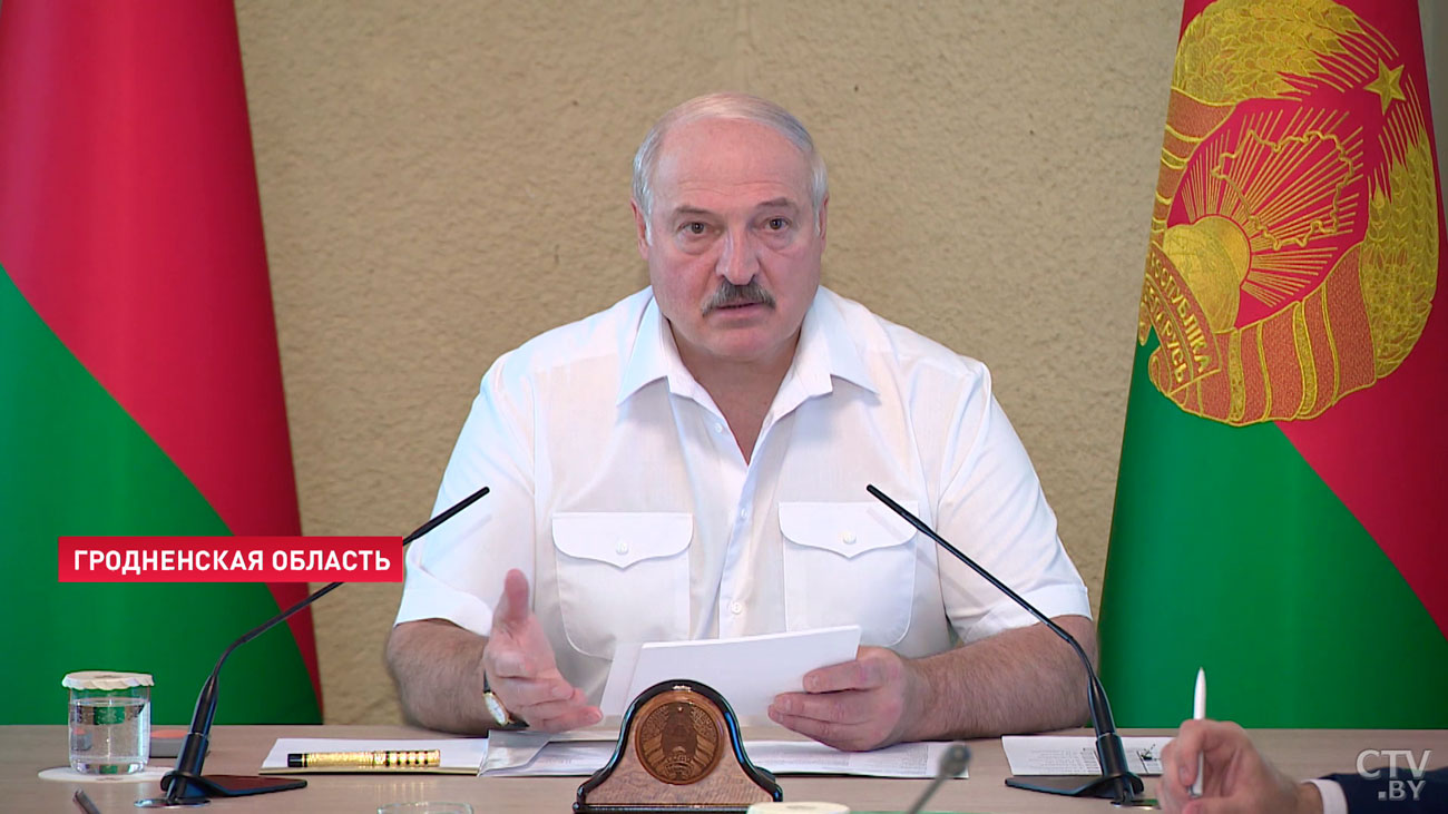 Александр Лукашенко: каждый губернатор должен положить народу «в подарок» крупный инвестпроект в течение пяти лет-4