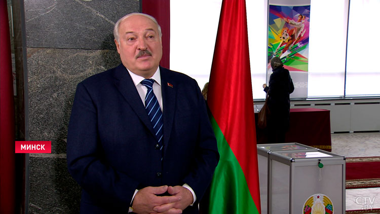 Лукашенко о выборах: мой уход будет равнозначен предательству-16