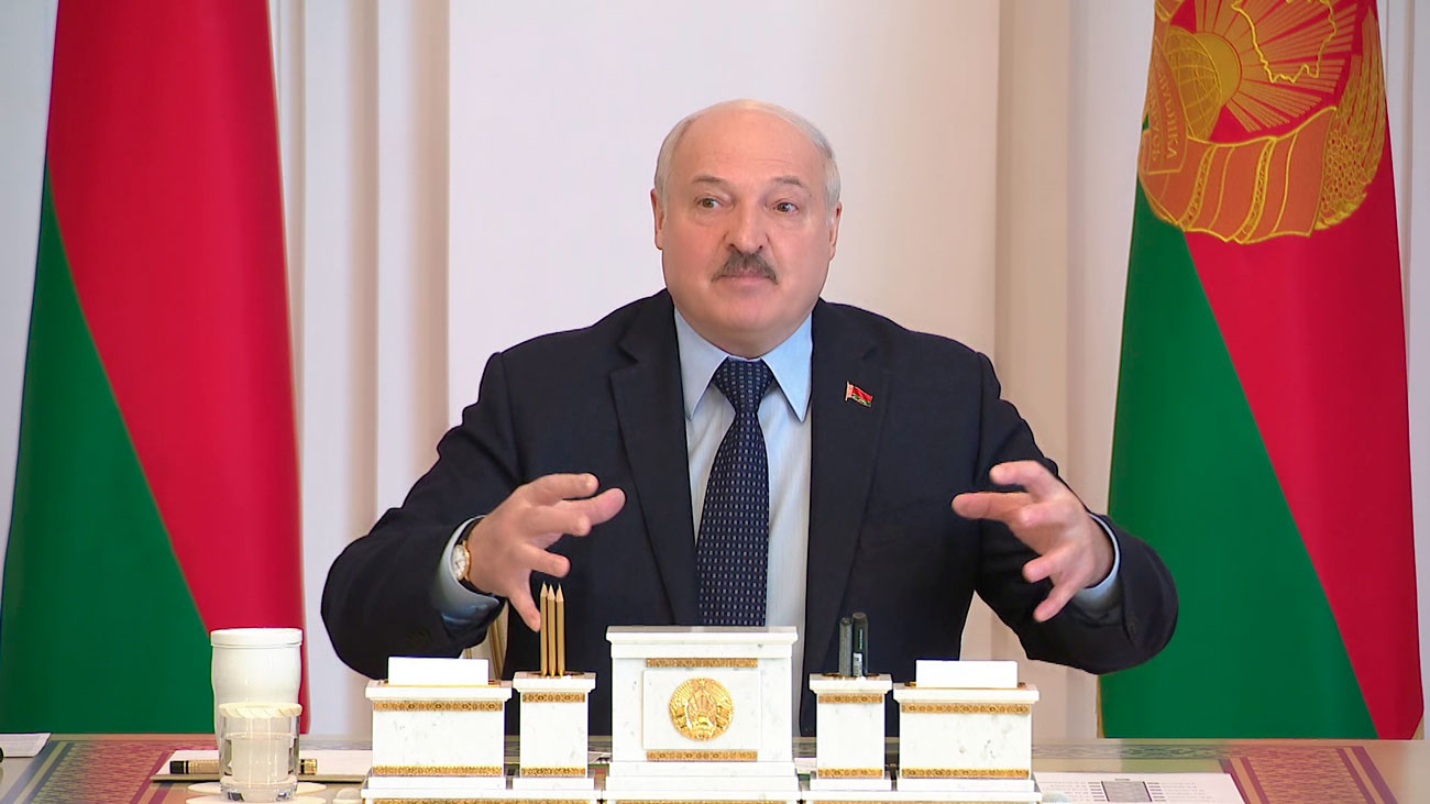 Президент: беглые поехали в Украину формировать добровольческие отряды. Так кто там сегодня реально воюет?