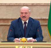 Александр Лукашенко: деятельность Конституционной комиссии должна носить гласный и открытый характер