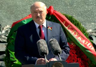Александр Лукашенко: мы никогда не позволим смотреть на нашу землю с презрением, ту землю, которую вы отвоевали