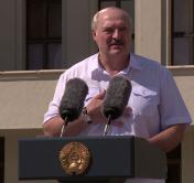 Александр Лукашенко: они кричат мне: «Уходи!» Не вопрос. Я здесь стою не потому, что я крепко уцепился за власть Александр Лукашенко: они кричат мне: «Уходи!» Не вопрос. Я здесь стою не потому, что я крепко уцепился за власть