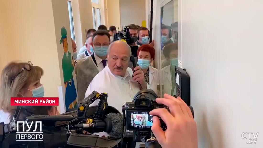Александр Лукашенко пообщался с маленьким пациентом с нулевым иммунитетом-1