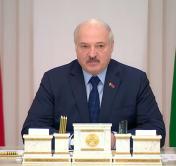 Лукашенко о беженцах: мы готовы посадить всех в самолёты, которые отвезут их обратно домой, но никто возвращаться не хочет