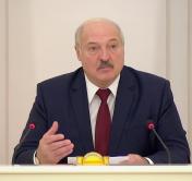 Президент Беларуси о коронавирусе: там, где мы можем обойтись без каких-то массовых мероприятий, давайте обойдёмся