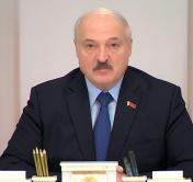 Лукашенко: мою позицию вы знаете – страна и нация развиваются, когда в семьях воспитываются как минимум трое детей