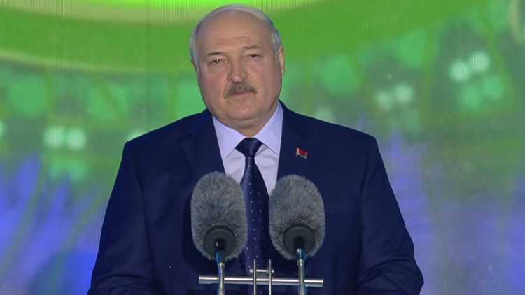 Александр Лукашенко: я не устану благодарить свою малую родину за проведенные здесь счастливые годы