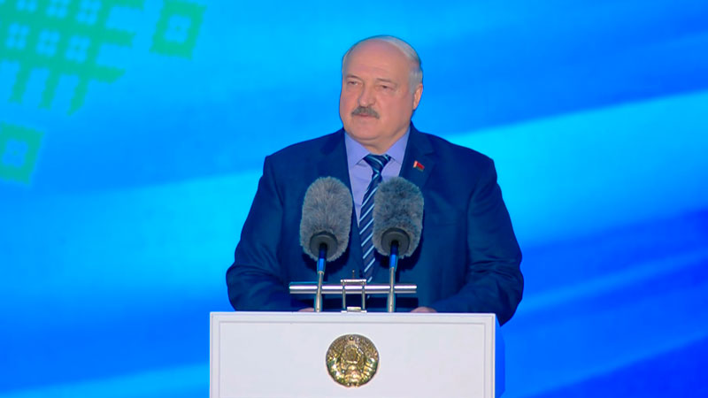 Лукашенко: мы должны сберечь наше национальное достояние, только так сможем остаться народом