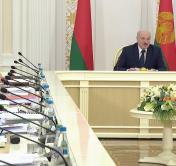 Президент: все настаивают, что нужно перераспределение полномочий. Добавим кому мало, но и ответственность перейдёт