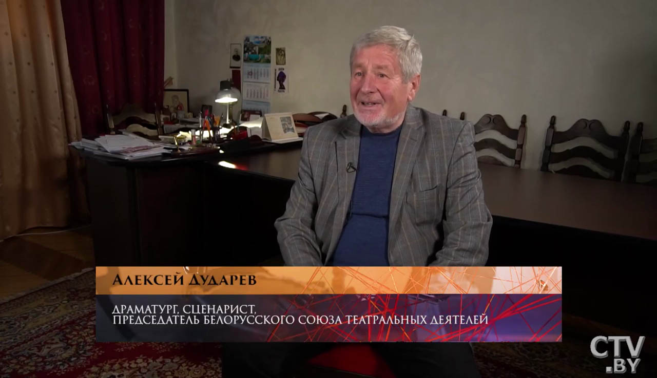 «Рассматривает небо и играет». А вы замечали, что Караченцов в «Белых росах» в гнезде аиста не смотрит вниз? Рассказываем, почему-1